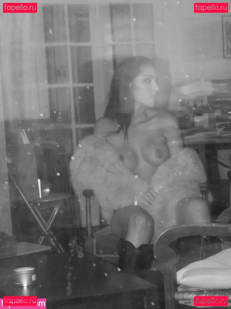 Mathilde Lasry Onlyfans Photo Gallery 