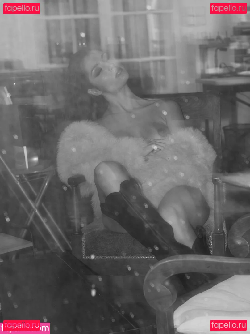 Mathilde Lasry Onlyfans Photo Gallery 