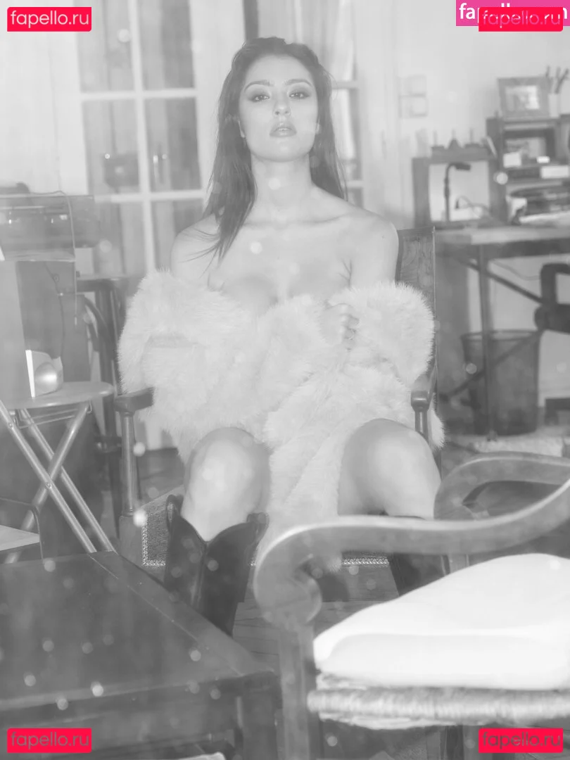 Mathilde Lasry Onlyfans Photo Gallery 