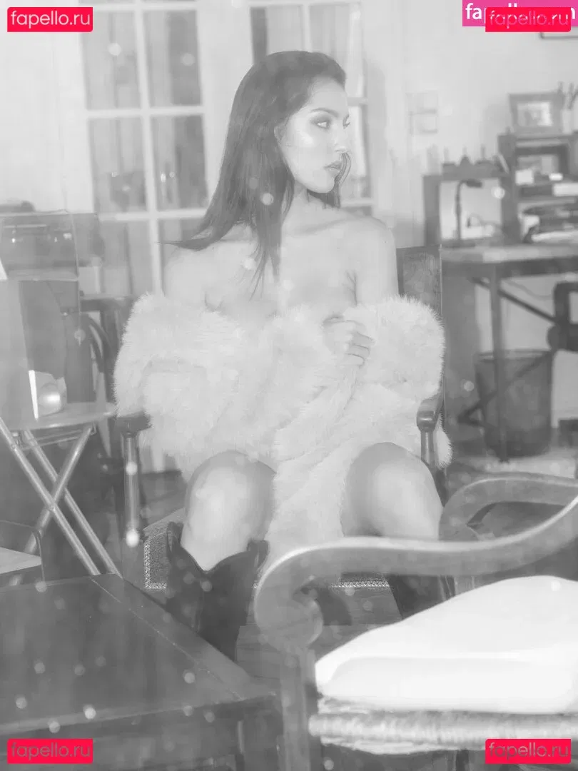 Mathilde Lasry Onlyfans Photo Gallery 