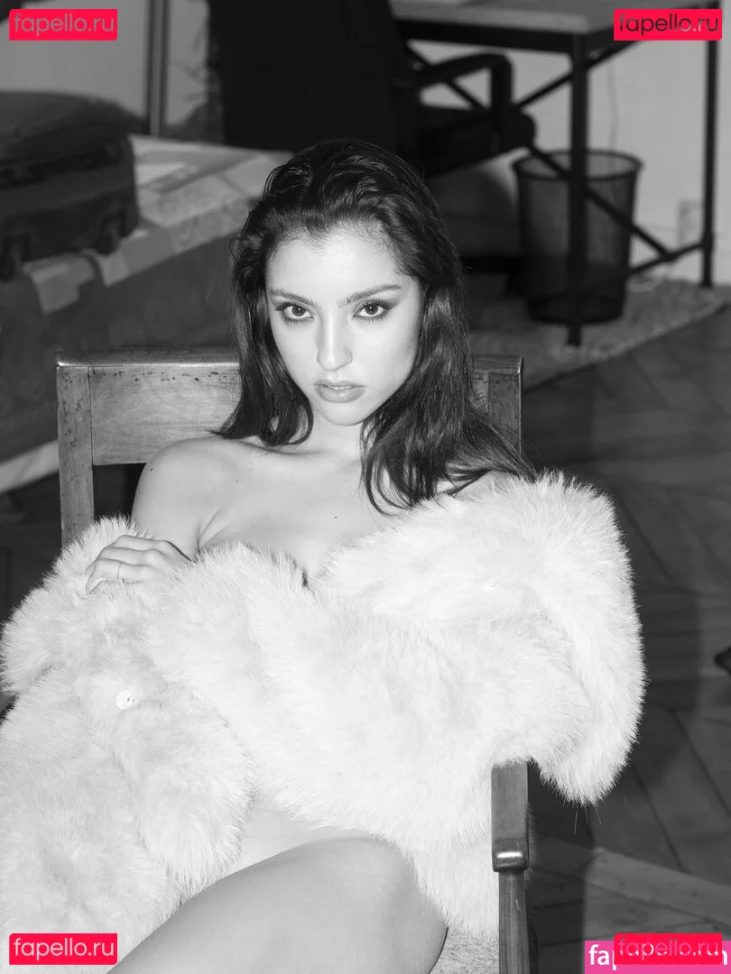 Mathilde Lasry Onlyfans Photo Gallery 