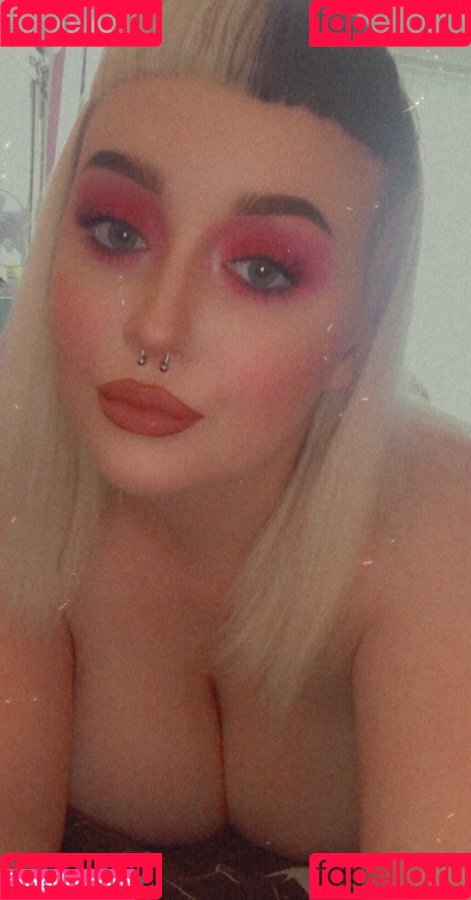 chloe_nsfw Onlyfans Photo Gallery 