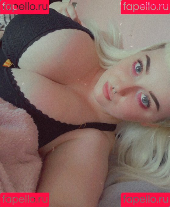 chloe_nsfw Onlyfans Photo Gallery 