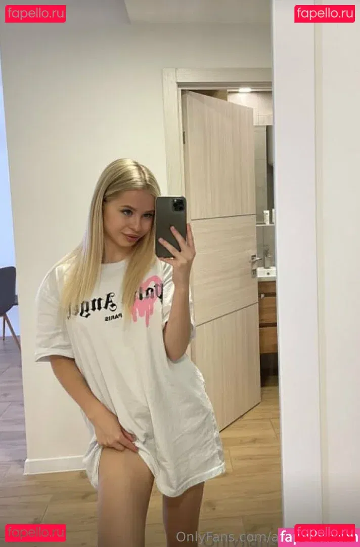 alexislustfree Onlyfans Photo Gallery 