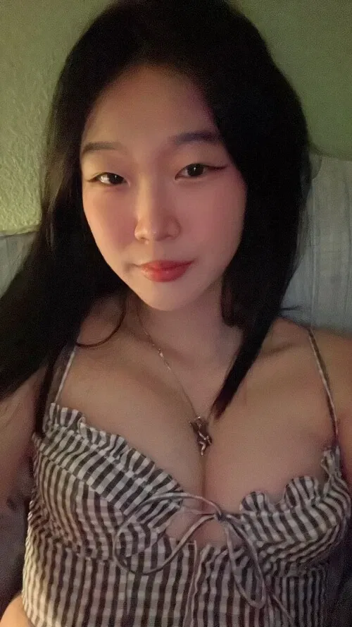 _aiyuens Onlyfans Photo Gallery