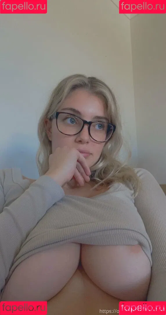 littletins Onlyfans Photo Gallery 