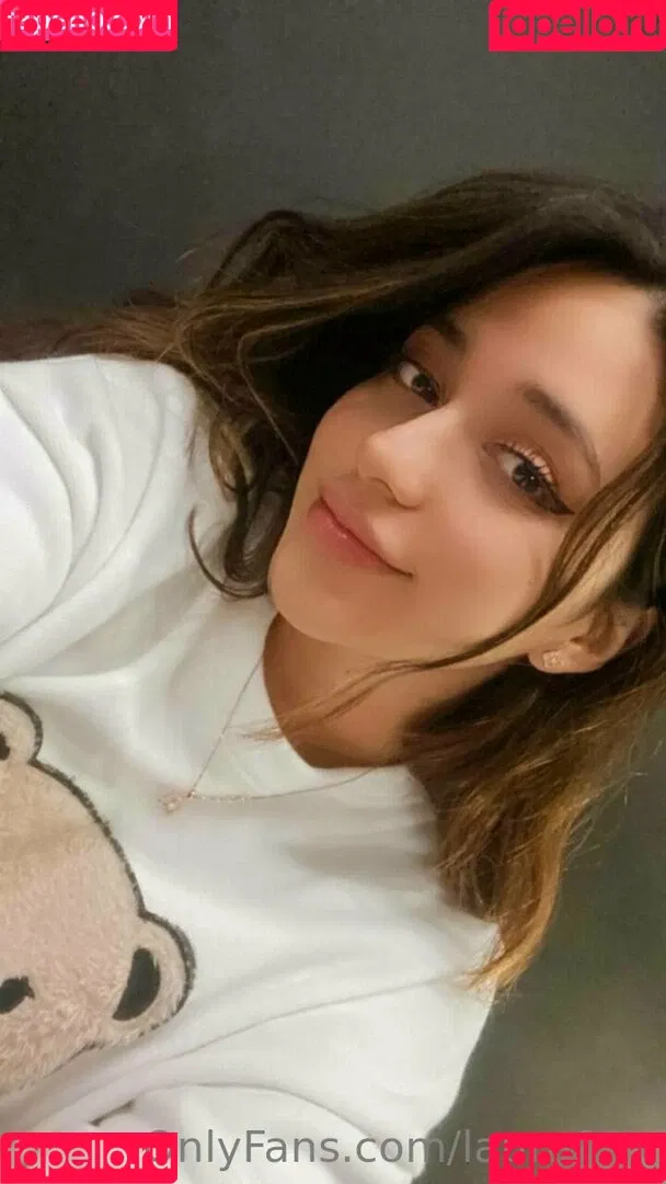 laura99x Onlyfans Photo Gallery 