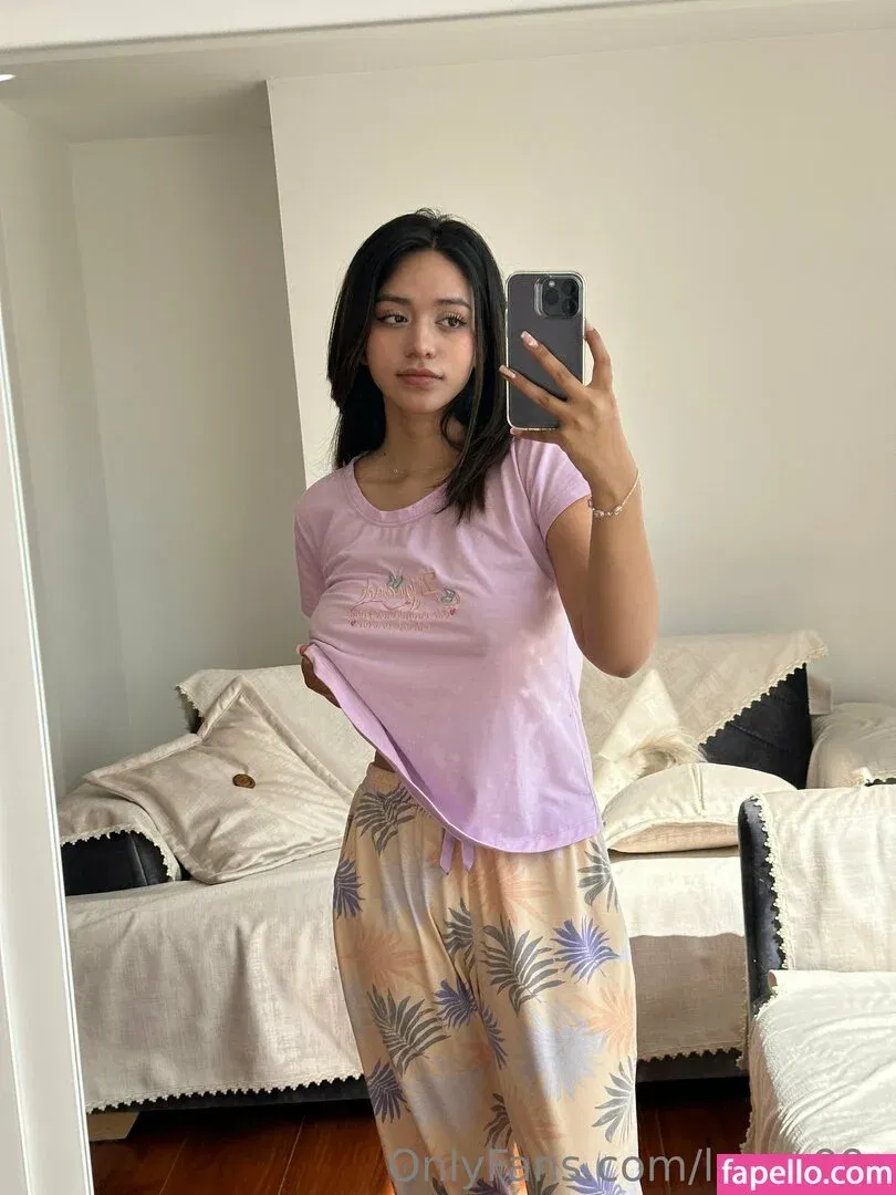 laura99x Onlyfans Photo Gallery 