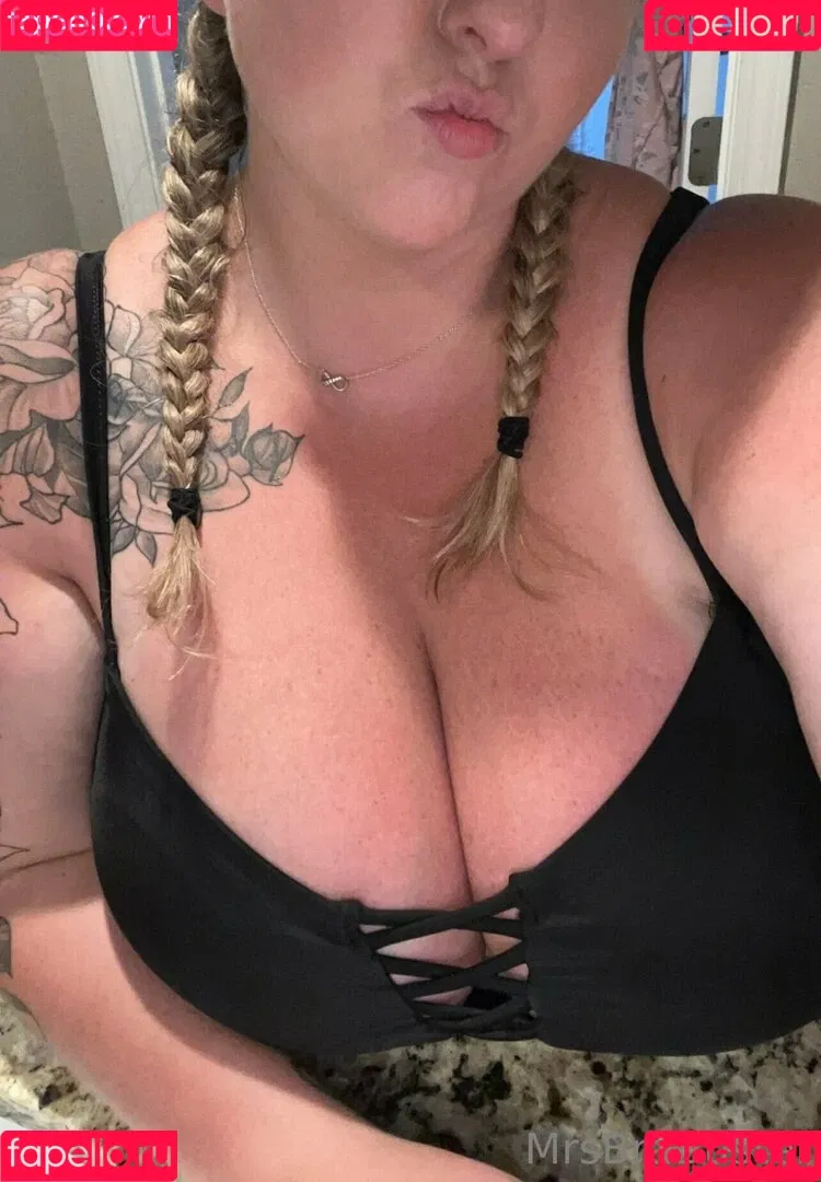 mrs_bra_buster Onlyfans Photo Gallery 