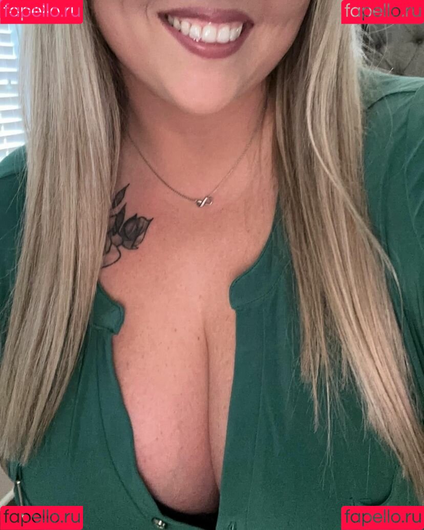 mrs_bra_buster Nude Onlyfans Photo 39