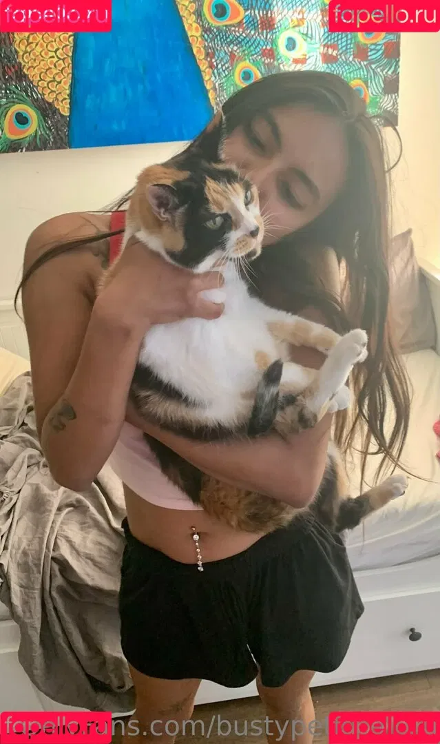 bustypetitemyra Onlyfans Photo Gallery 