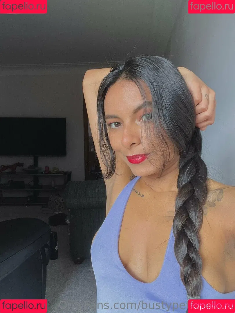 bustypetitemyra Onlyfans Photo Gallery 