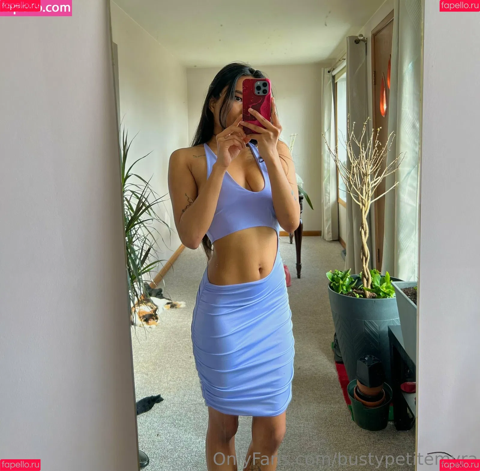 bustypetitemyra Onlyfans Photo Gallery 