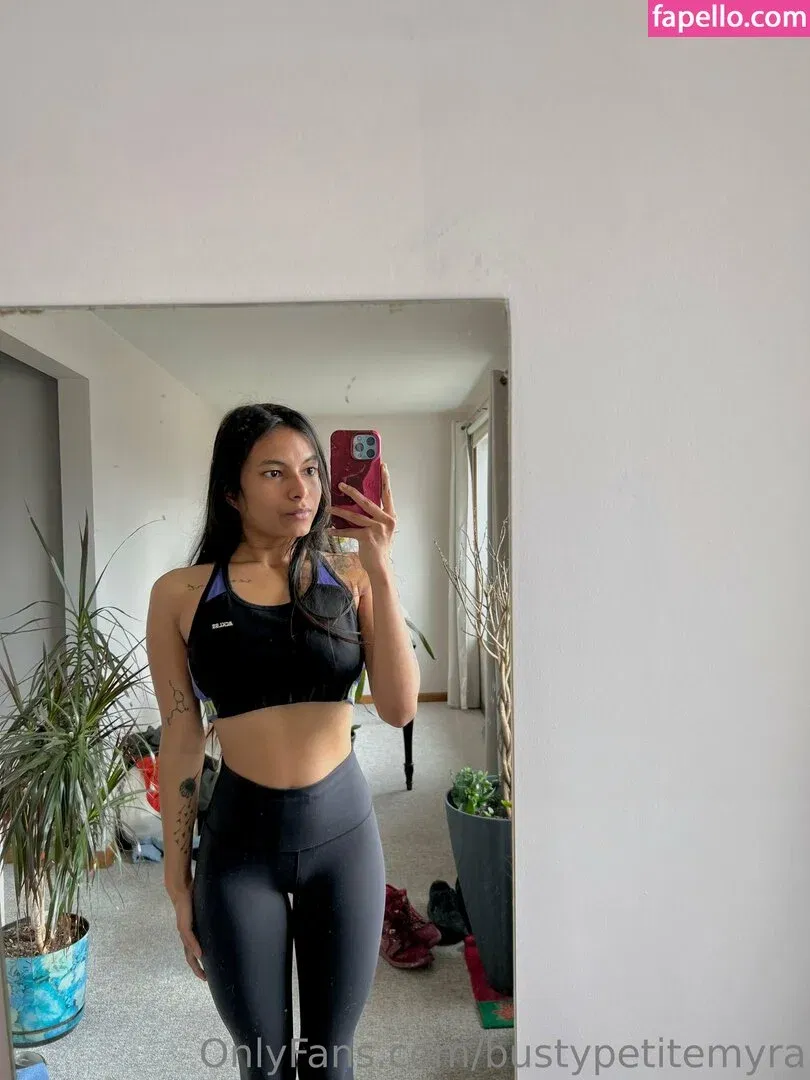 bustypetitemyra Onlyfans Photo Gallery 