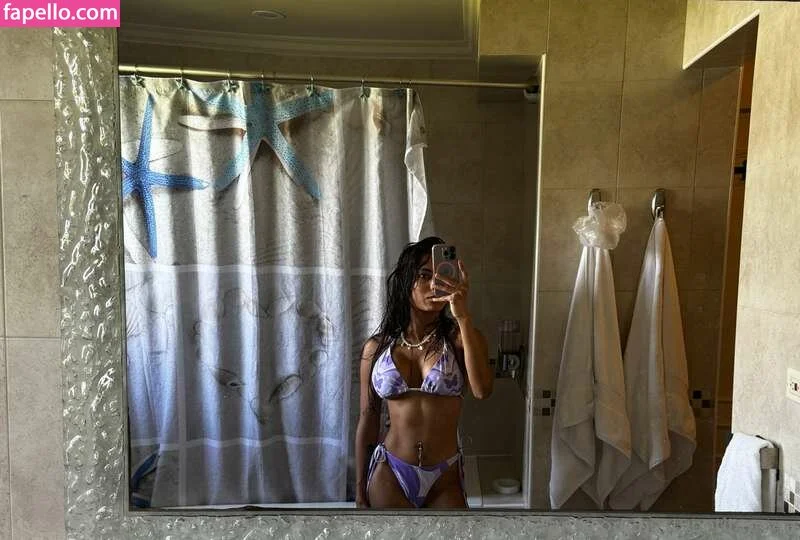 bustypetitemyra Onlyfans Photo Gallery 