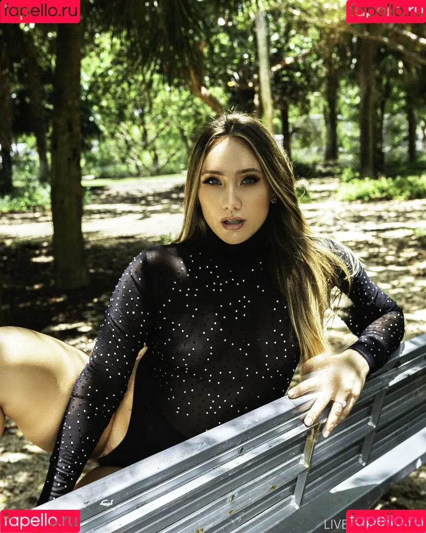 AJ Applegate Onlyfans Photo Gallery 