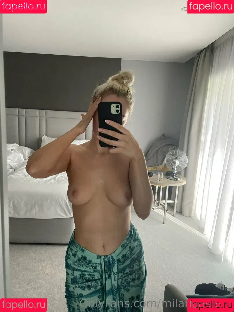 milanaasuna Onlyfans Photo Gallery 
