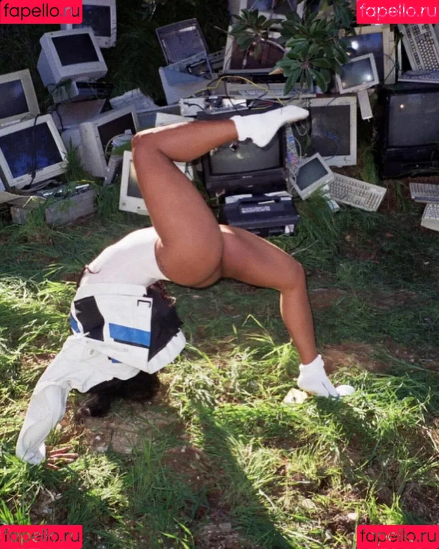 SZA Onlyfans Photo Gallery 