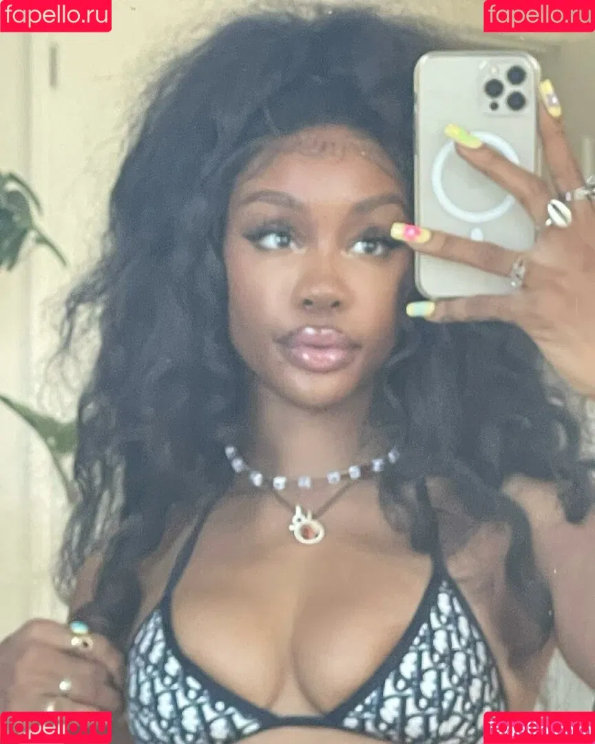 SZA Onlyfans Photo Gallery 