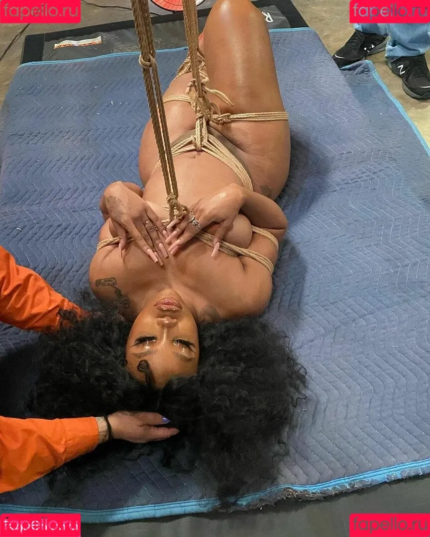 SZA Onlyfans Photo Gallery 