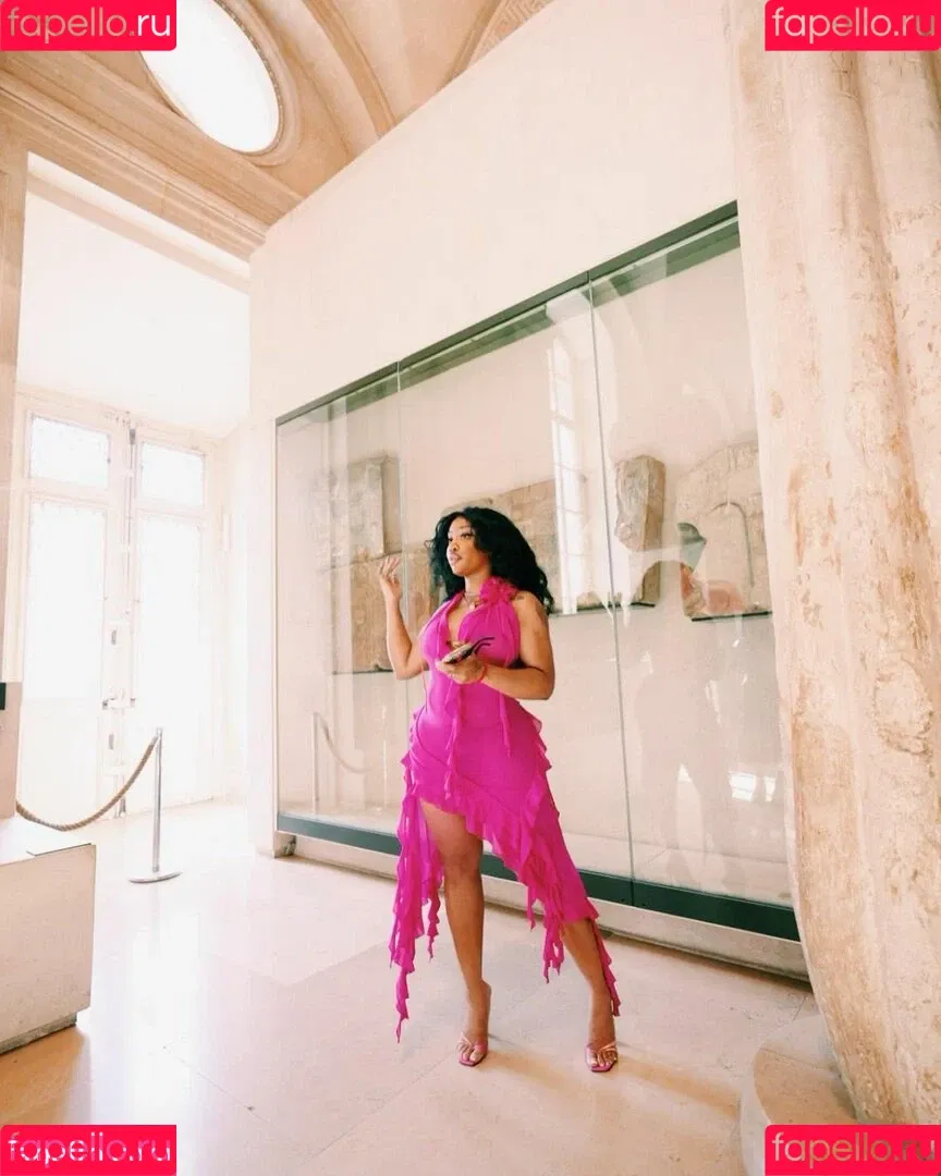SZA Onlyfans Photo Gallery 