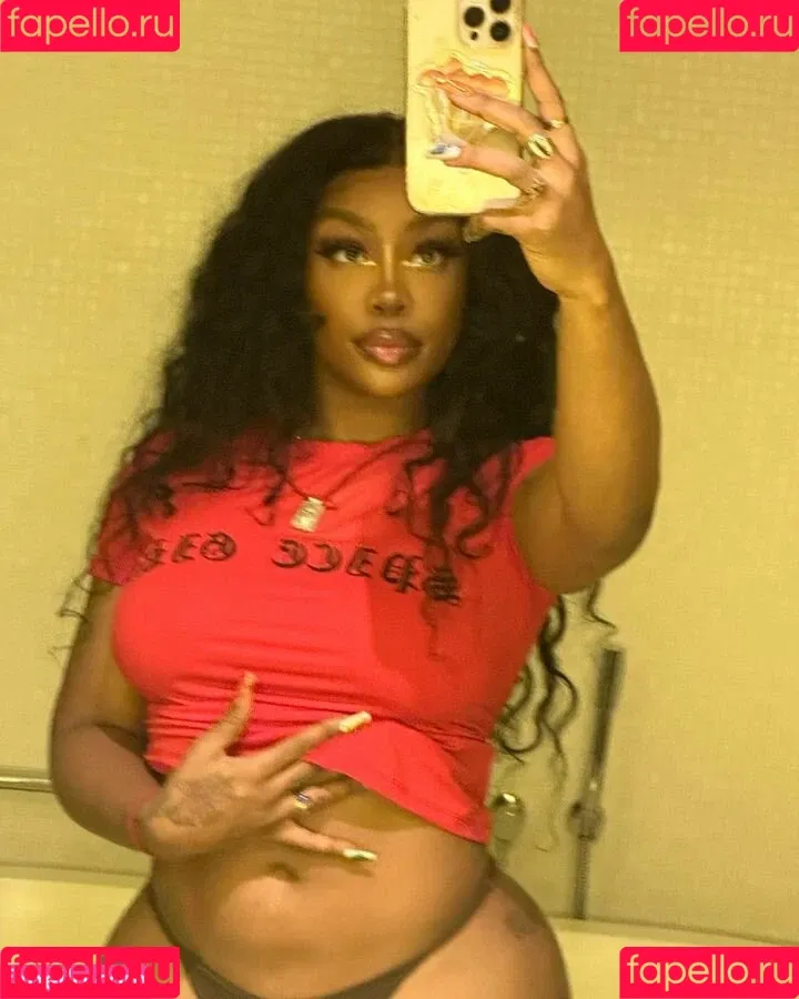 SZA Onlyfans Photo Gallery 