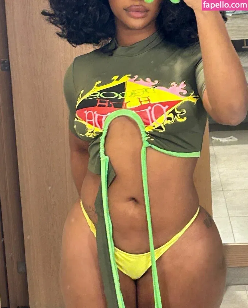 SZA Onlyfans Photo Gallery 