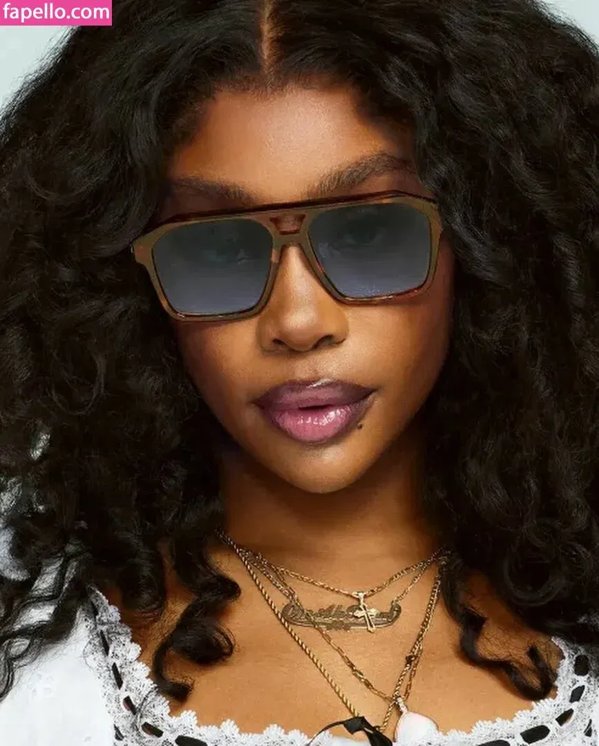 SZA Onlyfans Photo Gallery 