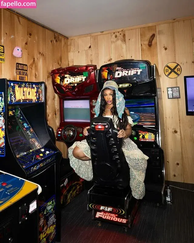 SZA Onlyfans Photo Gallery 