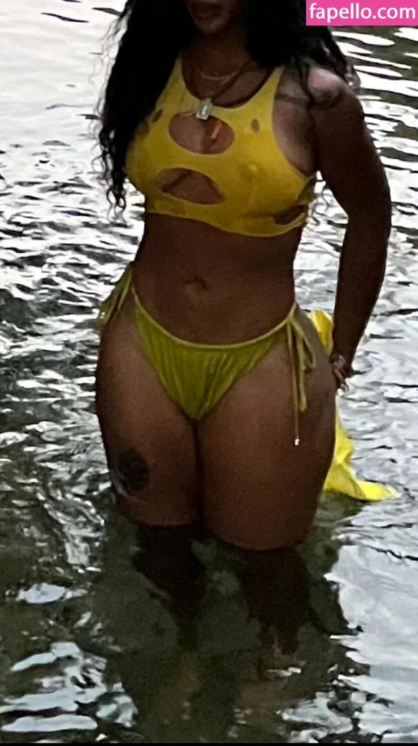 SZA Onlyfans Photo Gallery 