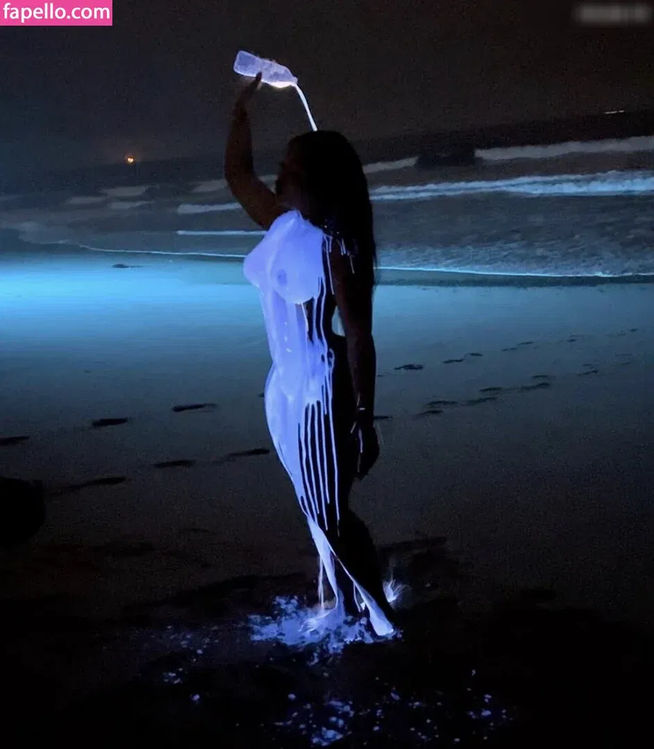 SZA Onlyfans Photo Gallery 