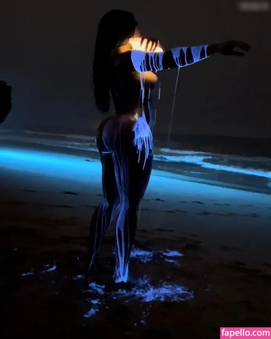 SZA Onlyfans Photo Gallery 