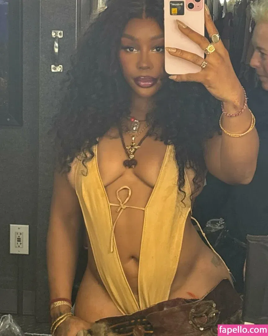 SZA Onlyfans Photo Gallery 