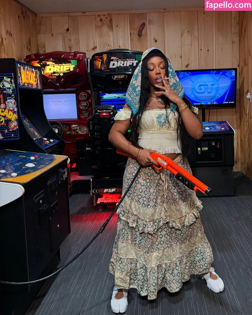 SZA Onlyfans Photo Gallery 