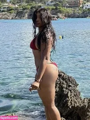 SZA Onlyfans Photo Gallery 