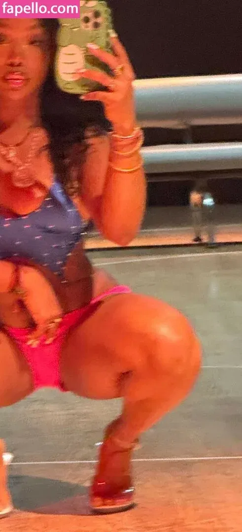 SZA Onlyfans Photo Gallery 