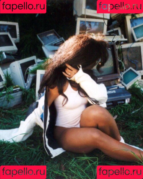 SZA Onlyfans Photo Gallery 