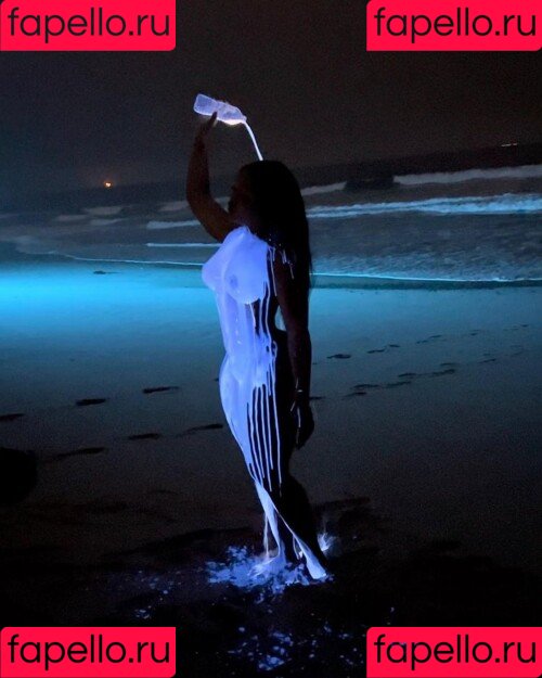 SZA Onlyfans Photo Gallery 