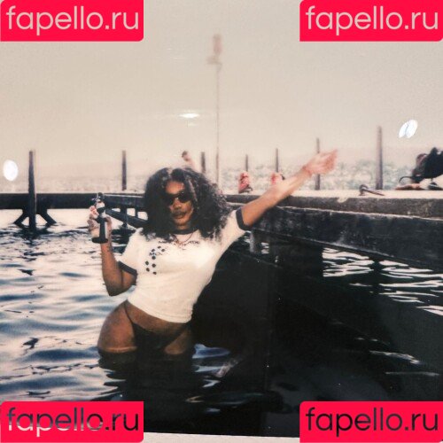 SZA Onlyfans Photo Gallery 