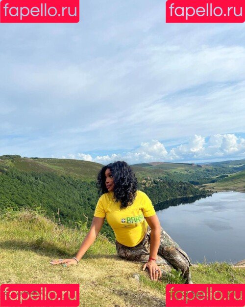 SZA Onlyfans Photo Gallery 