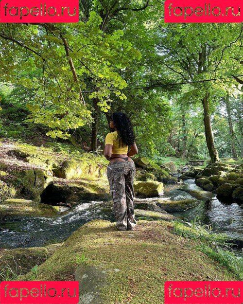 SZA Onlyfans Photo Gallery 