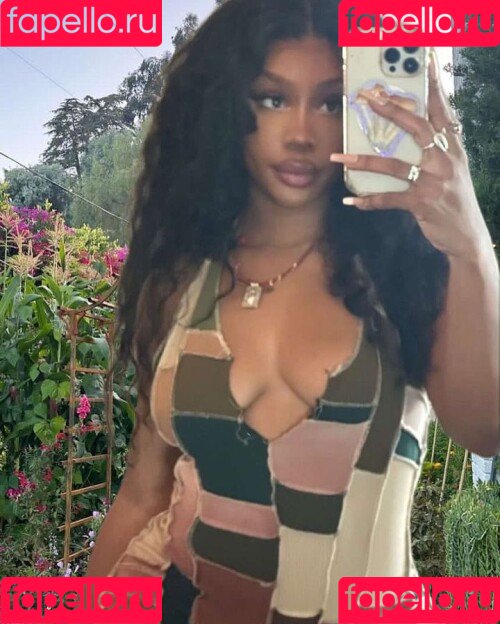 SZA Onlyfans Photo Gallery 