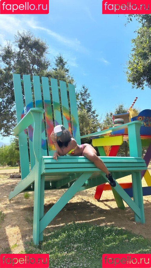 SZA Onlyfans Photo Gallery 