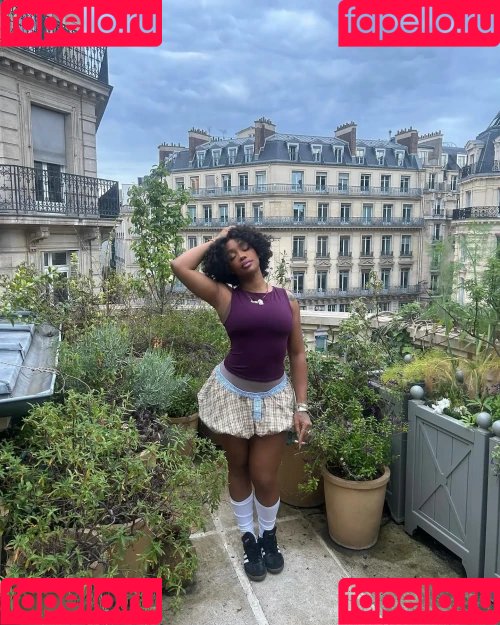 SZA Onlyfans Photo Gallery 