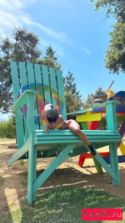 SZA Onlyfans Photo Gallery 