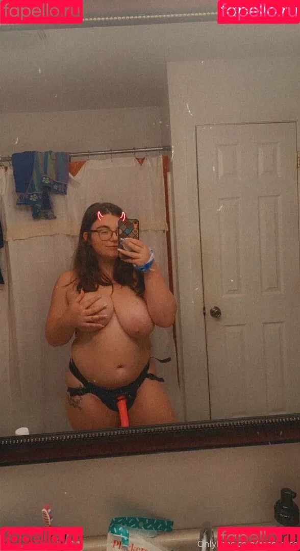 realcococash Onlyfans Photo Gallery 