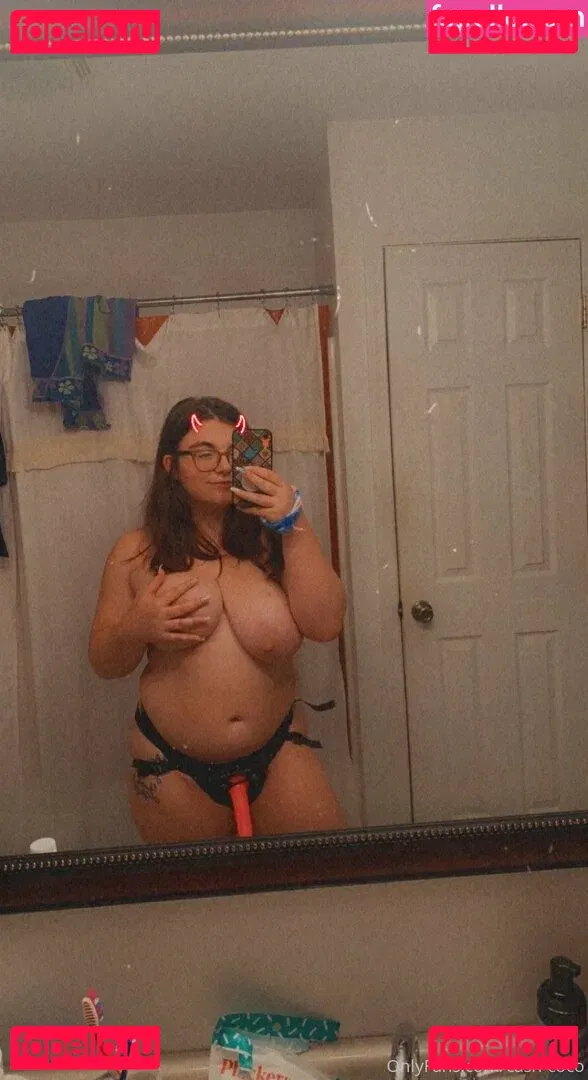 realcococash Onlyfans Photo Gallery 