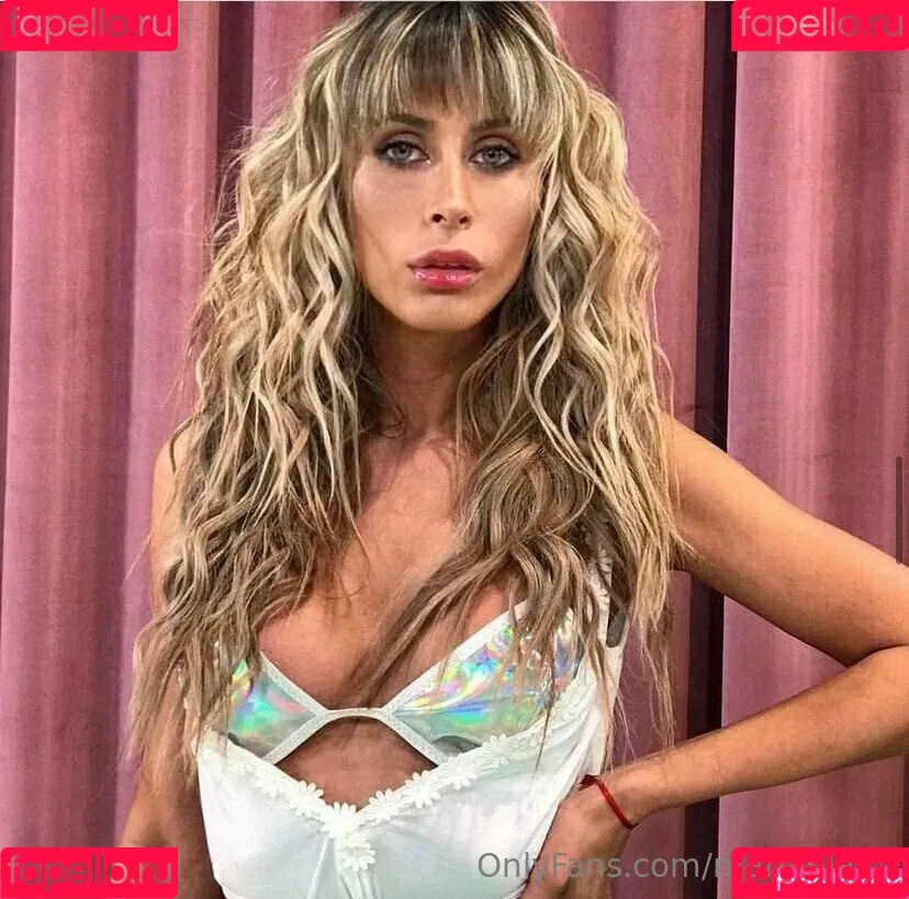 mariapia.ts Onlyfans Photo Gallery 