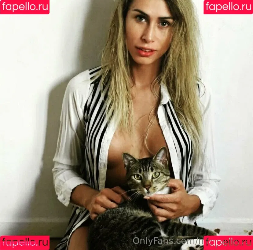 mariapia.ts Onlyfans Photo Gallery 