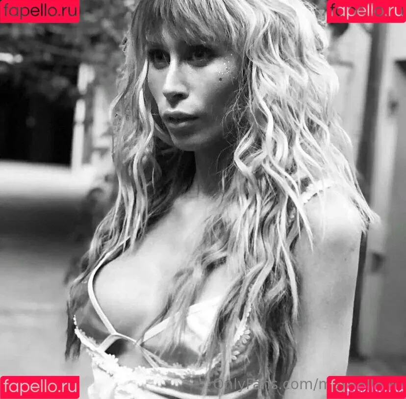 mariapia.ts Onlyfans Photo Gallery 